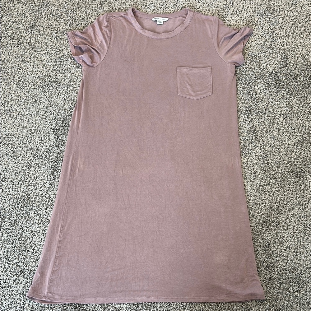American Eagle Outfitters Mauve Tee